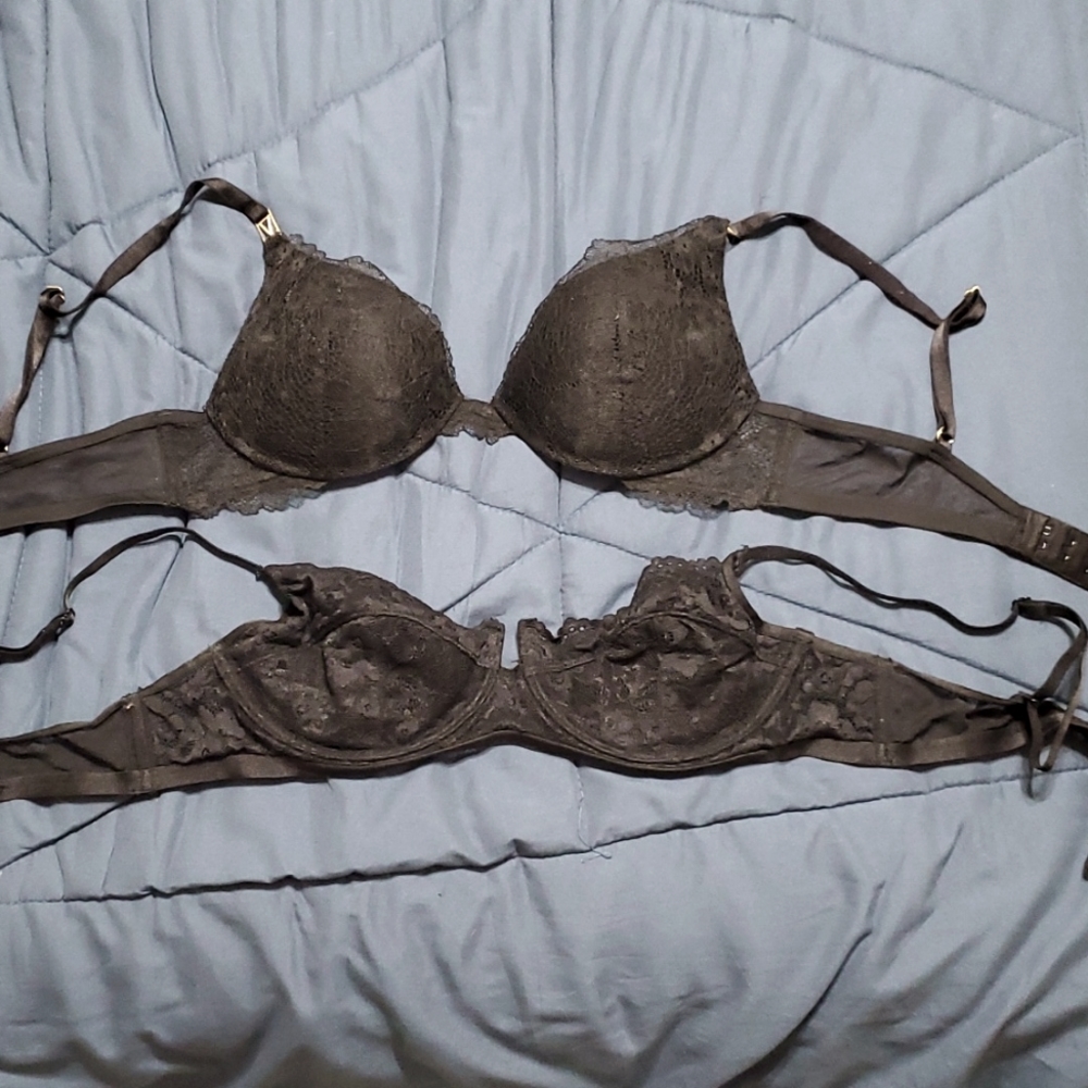 2 lace black bras